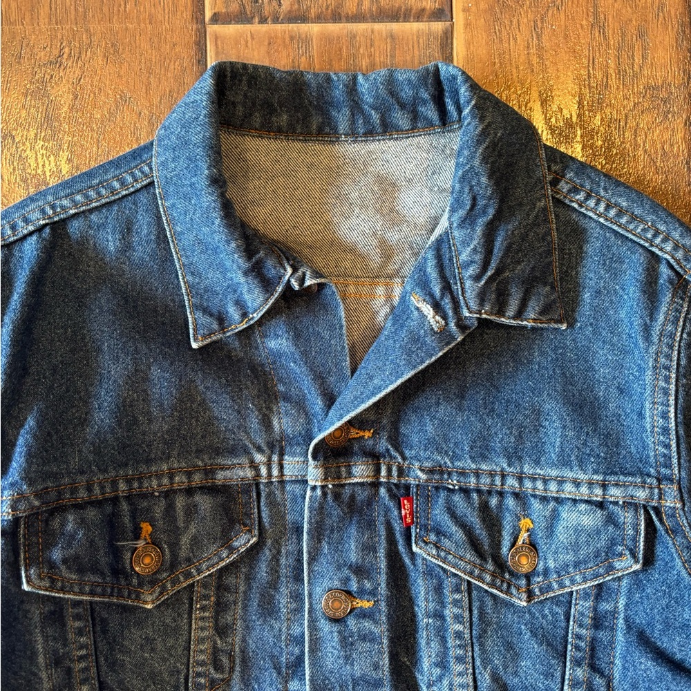Vintage 90s Levi’s Denim Jacket - Picture 3 of 7